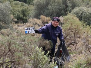 BELEDİYE PERSONELİNDEN HALATLI TEMİZLİK