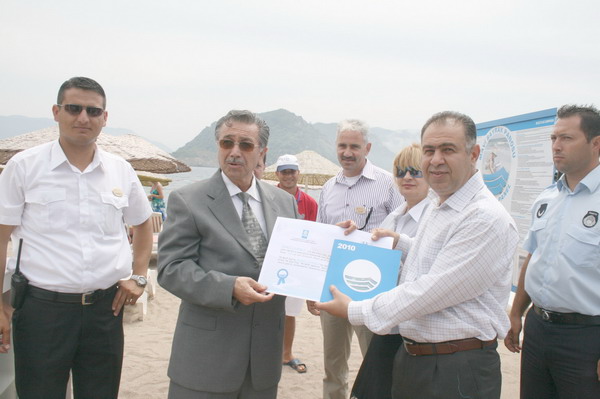 İçmeler plajlarının tamamı mavi bayraklı