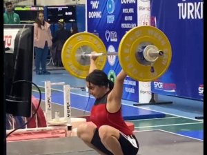 Genç Sporcudan Büyük Başarı: Irmak Akyüz Türkiye İkincisi Oldu