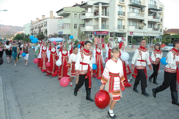 Çocuk ve Gençlik Festivalinin Açılışı Yapıldı