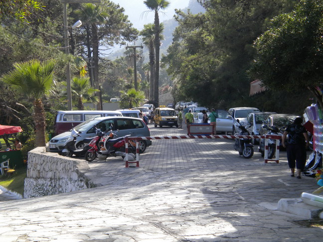 Erenden Kaza otopark uyarısı