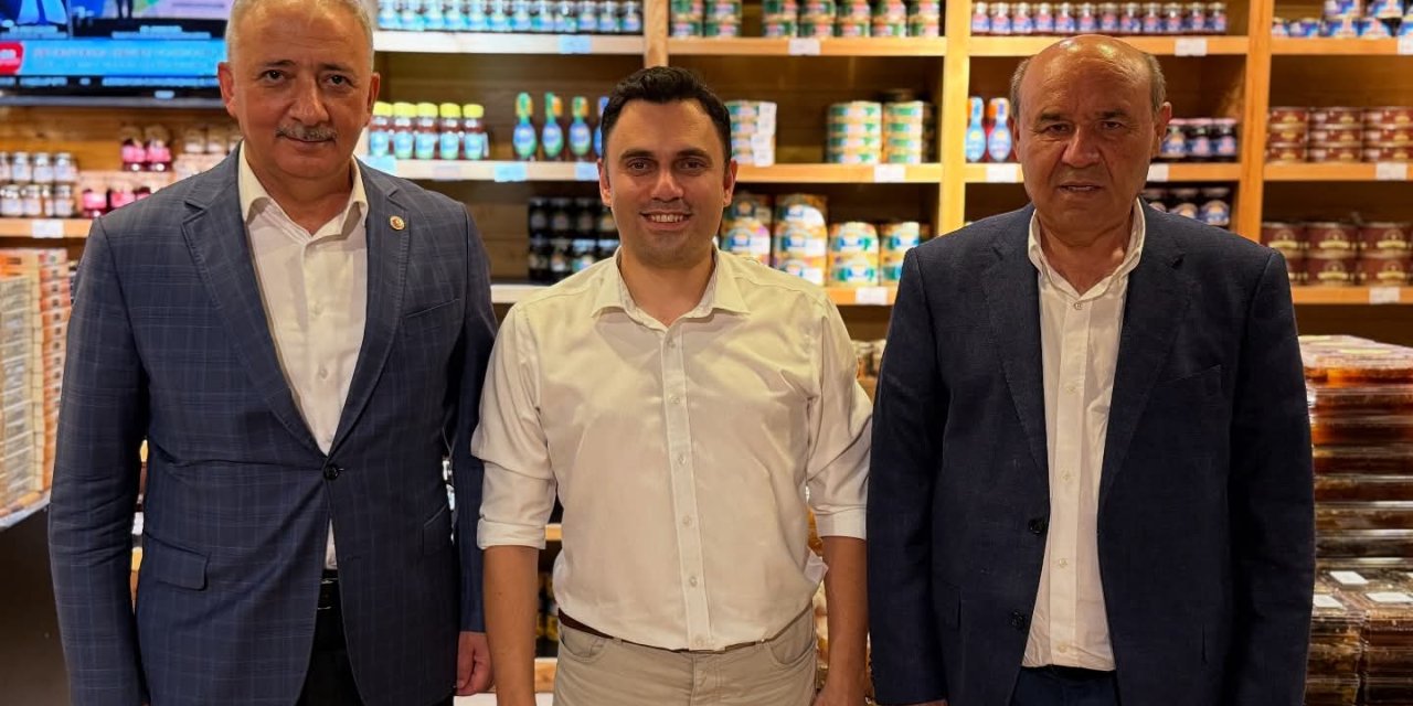 Kadem Mete'den Vefa Ziyareti: “İlçe Başkanımız Ceyhun Gökmen’i Unutmadık”