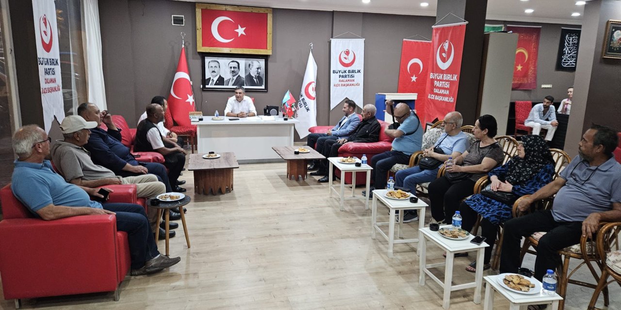 Büyük Birlik Partisine katılımlar hız kesmeden devam ediyor.