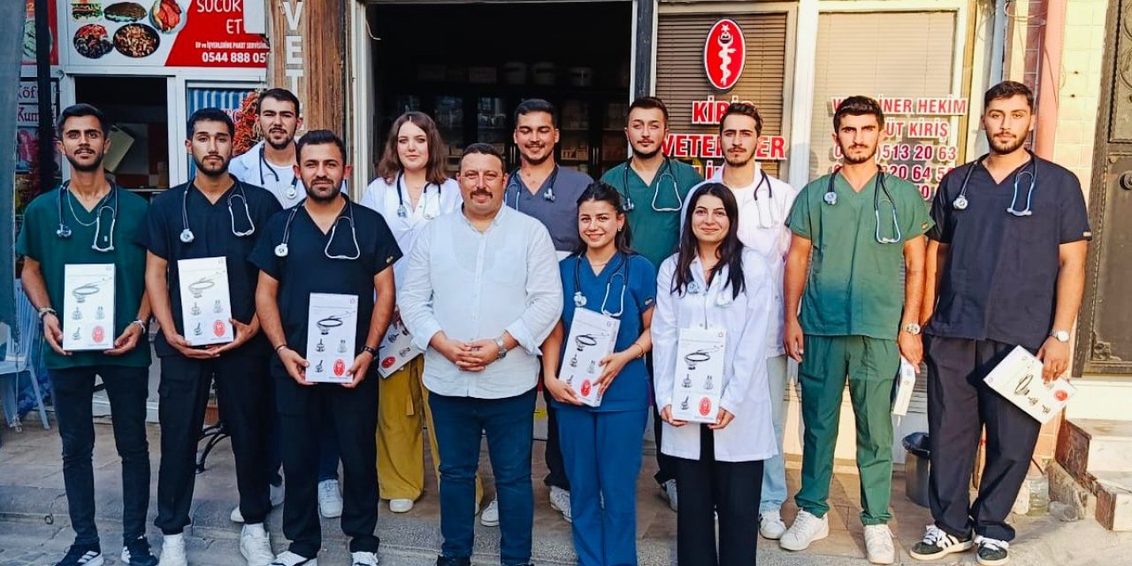 Veteriner Hekimlerden Öğrencilere Mesleki Dayanışma Hediyesi