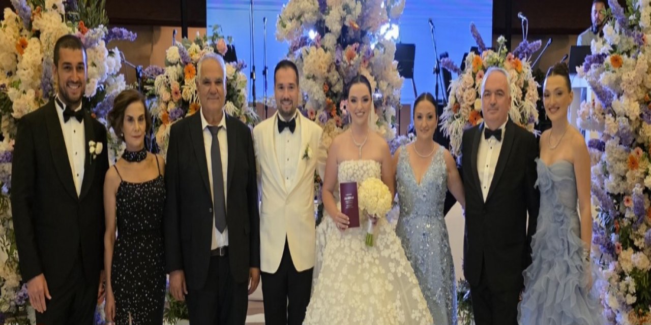 Funda ve Şükrü, Görkemli Bir Düğünle Dünyaevine Girdi