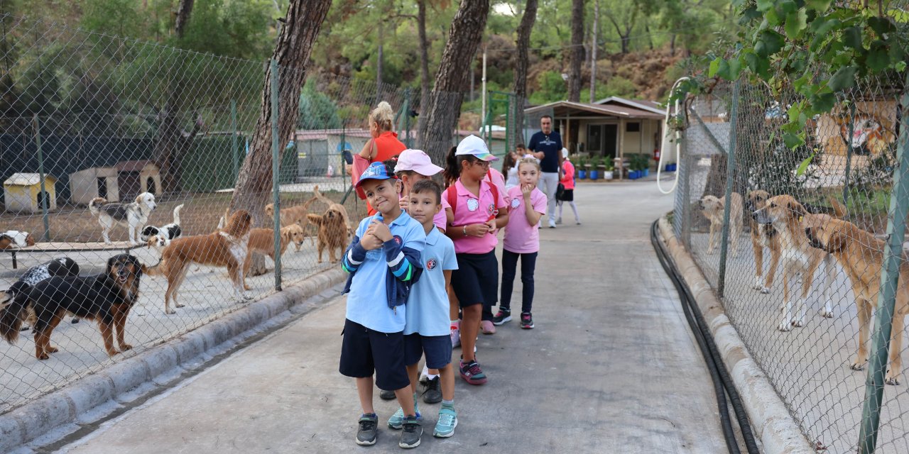 ÖĞRENCİLERDEN ANLAMLI ZİYARET