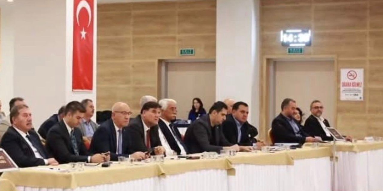 Marmaris Kent Konseyi, Muğla Büyükşehir Belediye Meclisi Toplantısına Katıldı