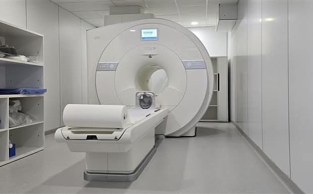 Marmaris Devlet Hastanesi’ne Yeni MR Cihazı Hizmete Girdi