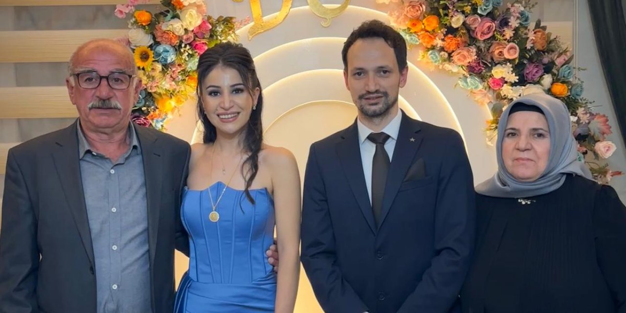 Çağdaş Aydın ve Didem Bal Ankara’da Nişanlandı!