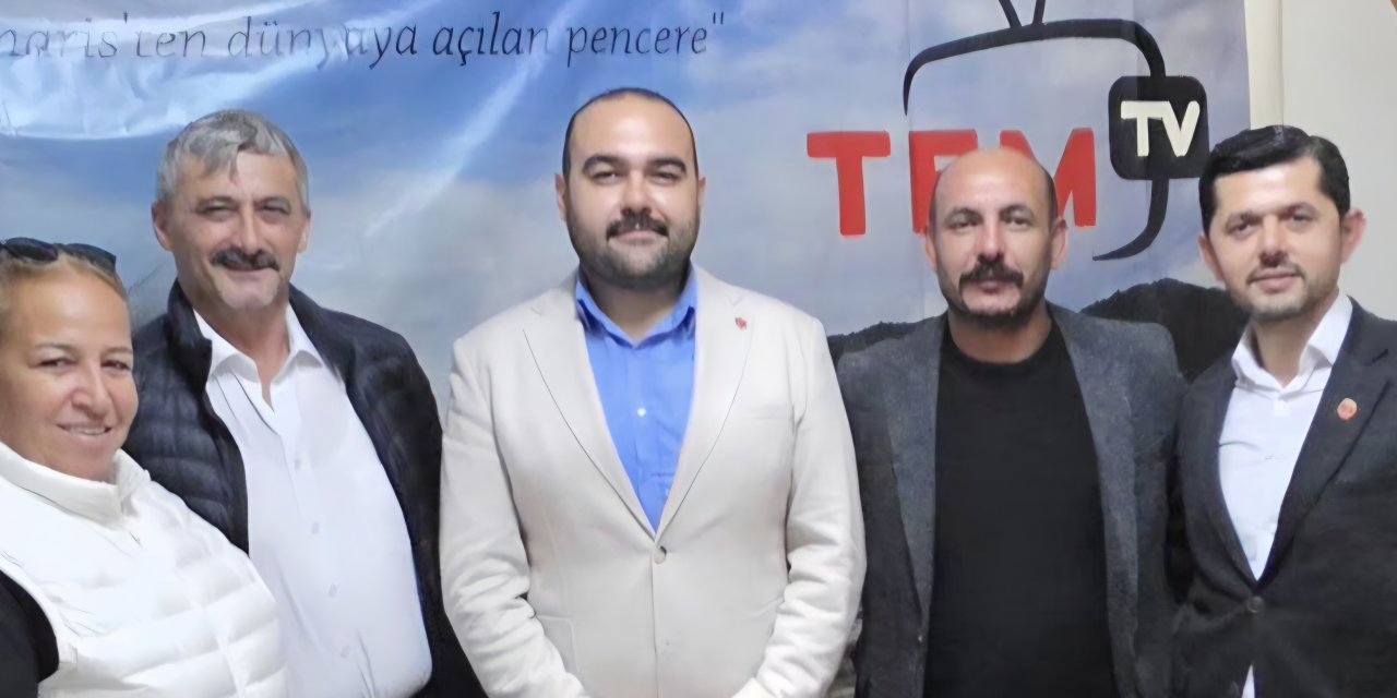 Gazeteciler Gününde Muhtarlardan Temel Irmak’a Kutlama Ziyareti