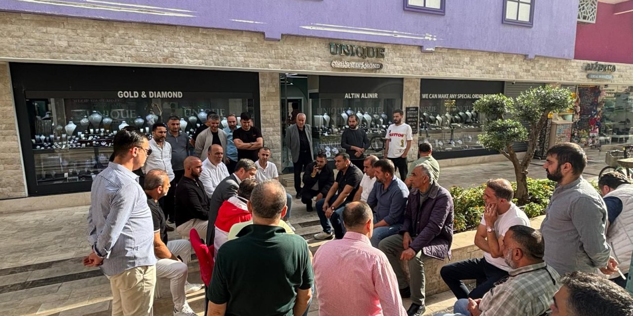 AK Parti’den Kapalı Çarşı Esnafına Destek Ziyareti