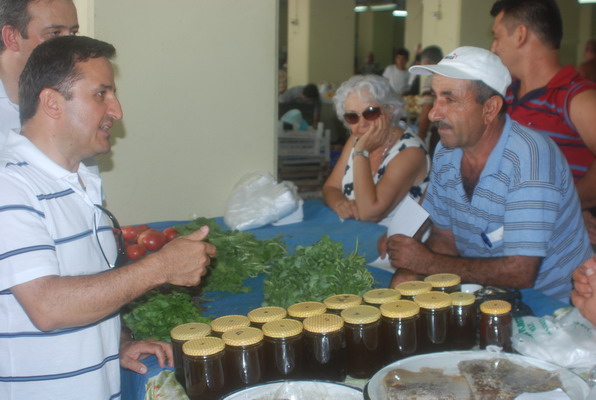 Özden Evet oyu istiyor