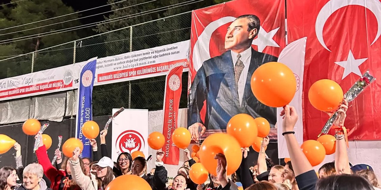 25 Kasım Kadına Yönelik Şiddete Karşı Uluslararası Mücadele Günü’nde Marmaris’te Farkındalık Etkinliği