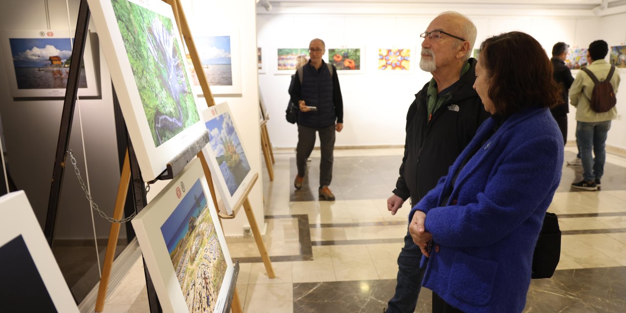 “ENDONEZYA’NIN GÜZELLİKLERİ” SERGİSİ MARMARİS’TE AÇILDI