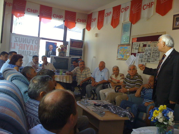 Köyceğiz  CHP ilçe başkanlığında, Bayramlaşma.