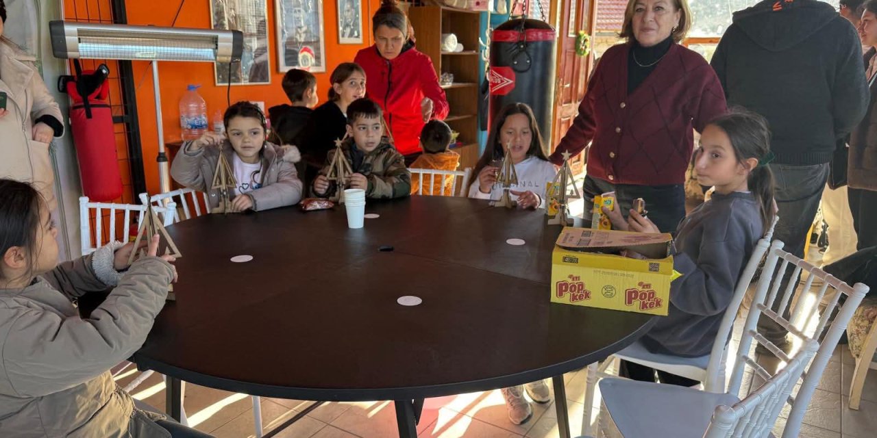 CHP Marmaris’ten Selimiye’de çocuklara yeni yıl etkinliği