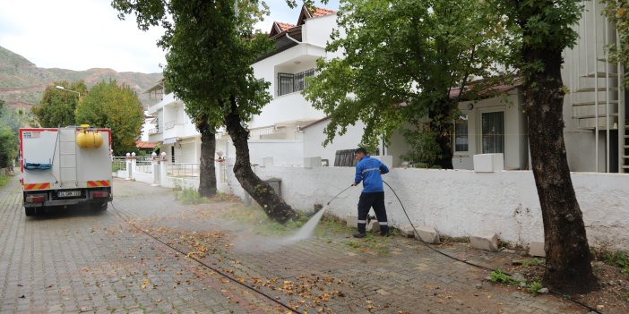 MARMARİS BELEDİYESİ’NDEN İÇMELER’DE KÖŞE BUCAK TEMİZLİK