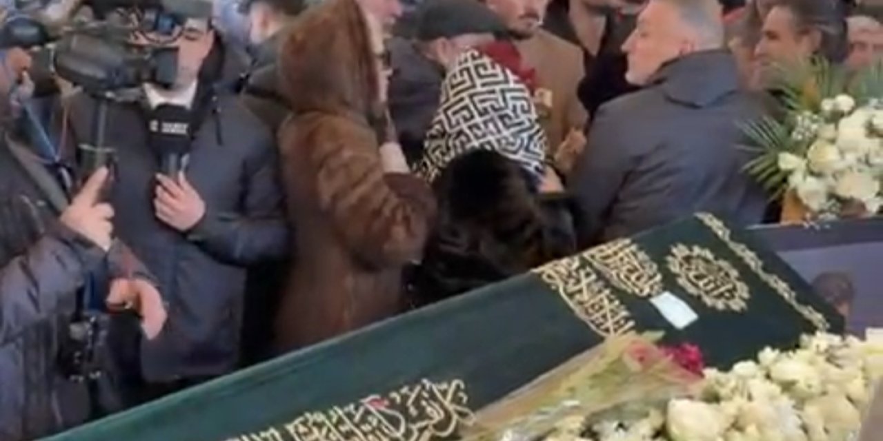 Fatih Ürek Son Yolculuğuna Alkışlar ve Gözyaşlarıyla Uğurlandı