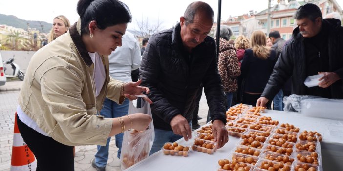 DEPREMDE YİTİRİLEN CANLAR ANILDI
