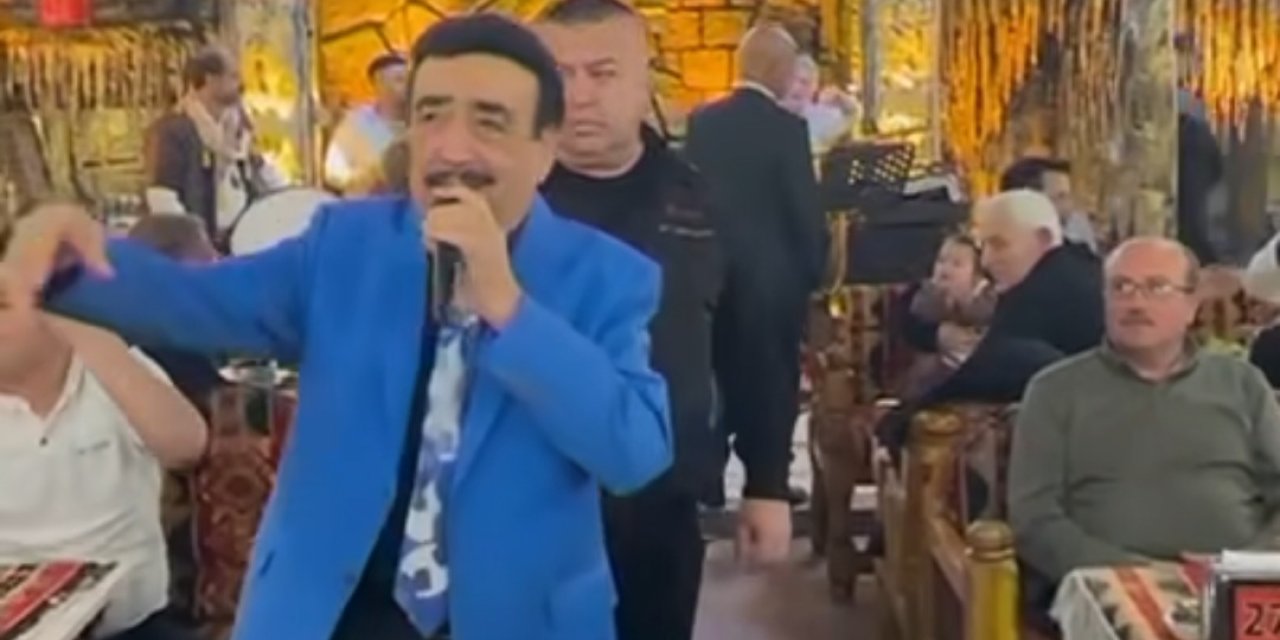 "Arabeskin Babası Benim” Diyen Hakkı Bulut 81 Yaşında da Ayakta Alkışlanıyor