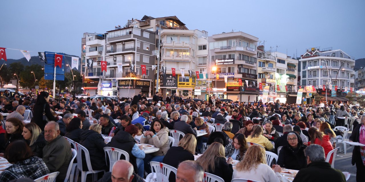 MARMARİS BELEDİYESİ’NDEN MAHALLELERE RAMAZAN SOFRASI