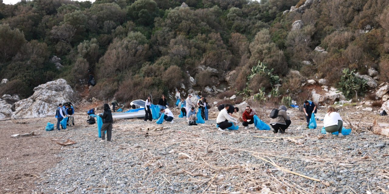 GENÇLERLE SAHİLLER İÇİN EL ELE!