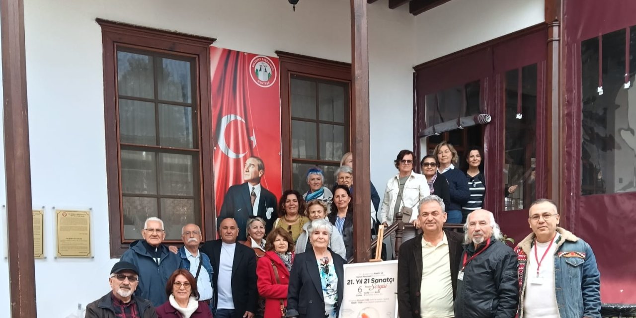 Muğla’da “21. Yıl 21 Sanatçı” Karma Güzel Sanatlar Sergisi Açıldı