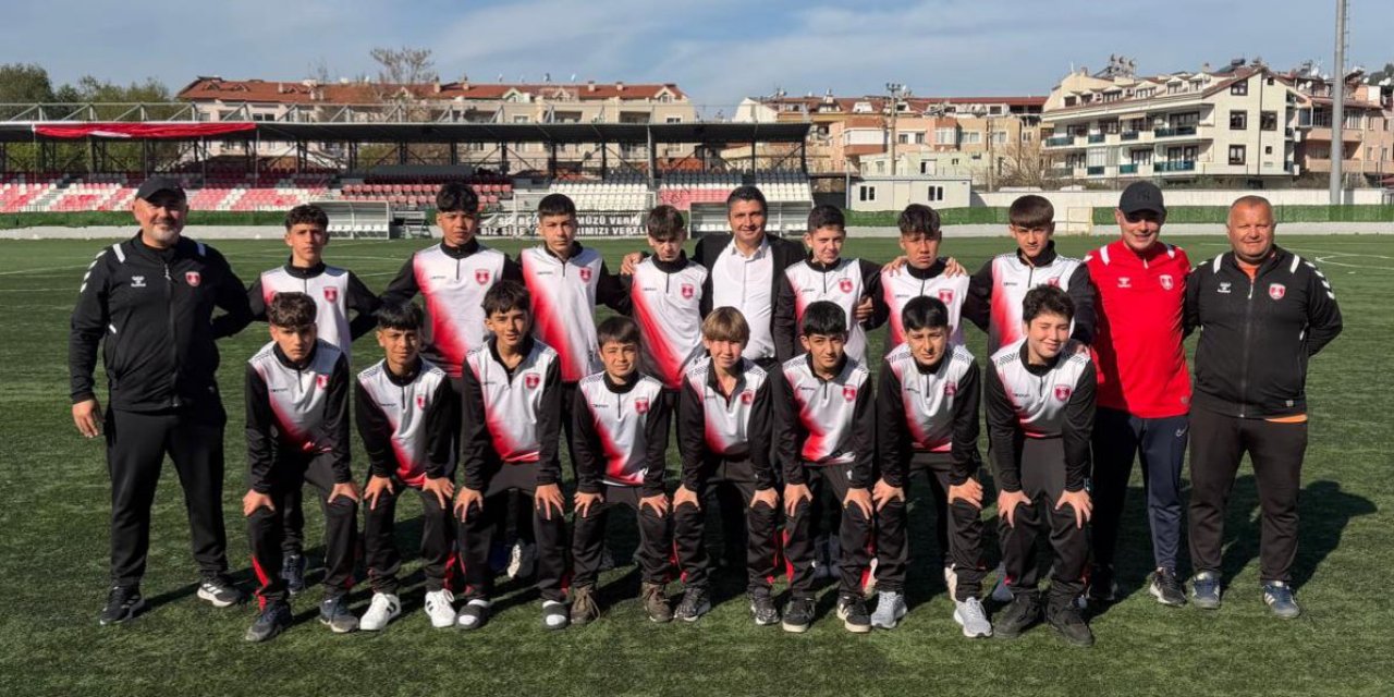 Marmaris 1923 Spor Kulübü, U-14 Türkiye Şampiyonası İçin Denizli’ye Gitti