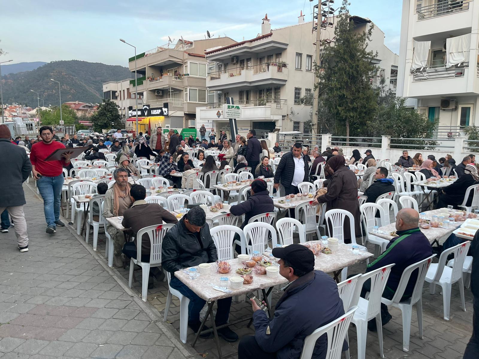 Marmaris Ordulular Derneği İftar Programı Düzenledi