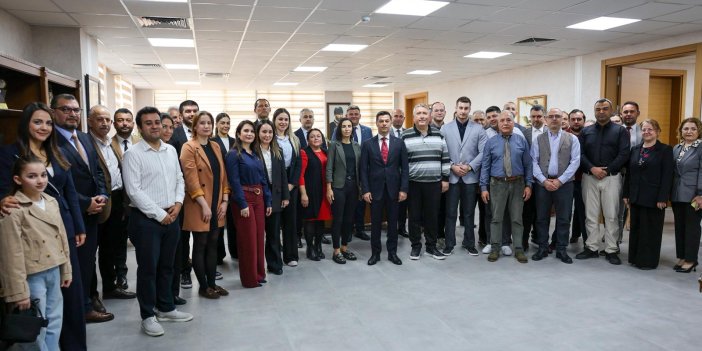 BAŞKAN ÜNLÜ PERSONELLE BAYRAMLAŞTI