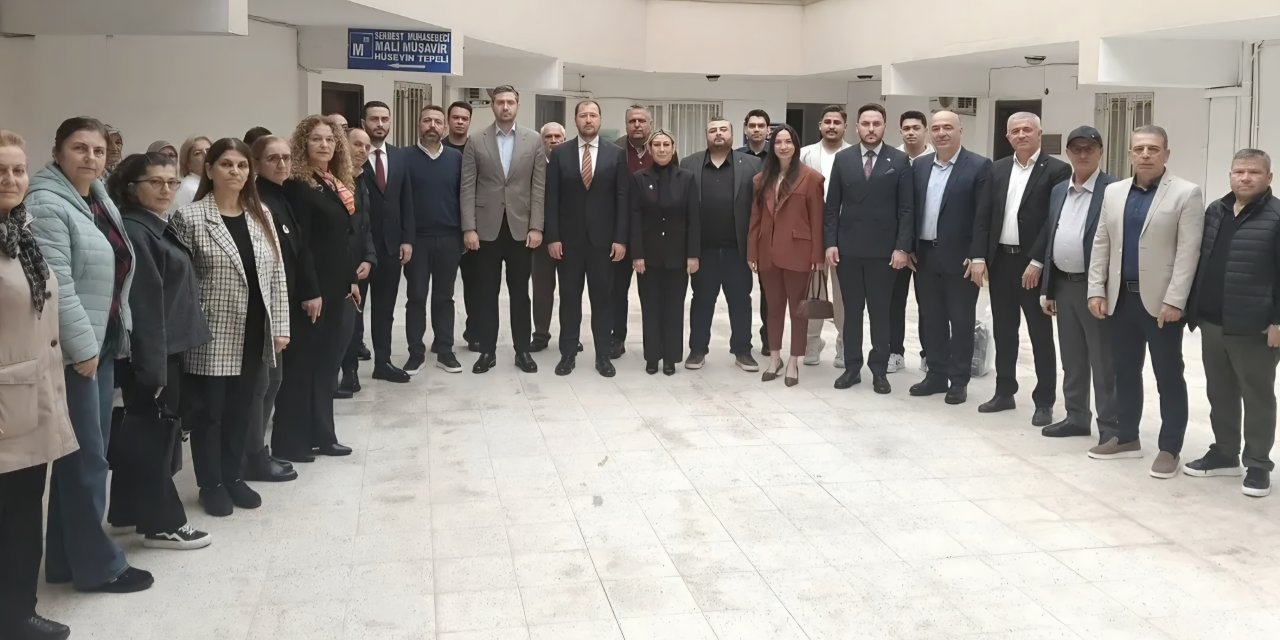 AK Parti Marmaris İlçe Başkanlığı’nda Bayramlaşma