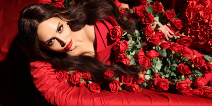 İPEK ÖRS ARABESK ŞARKI YORUMLAMAK BİR AYRICALIKTIR