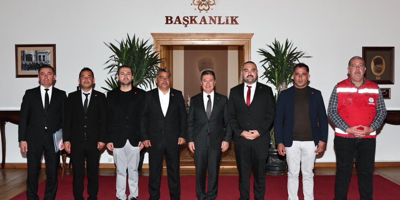 Muhtarlardan Burak Demirel ile Ahmet Aras’a Ziyaret