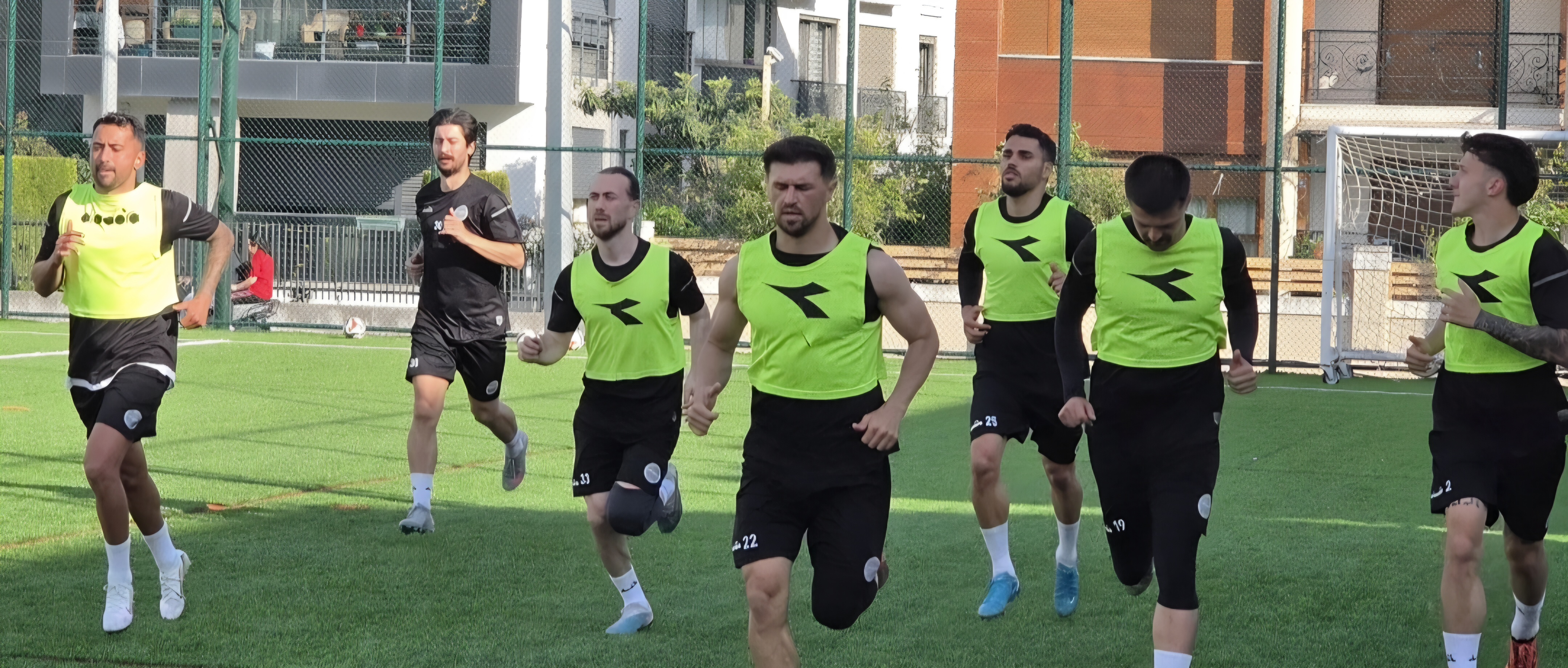 Zirvenin Sahibi Marmaris Yat Marina FK, Kumluca Maçı Hazırlıklarını Sürdürüyor