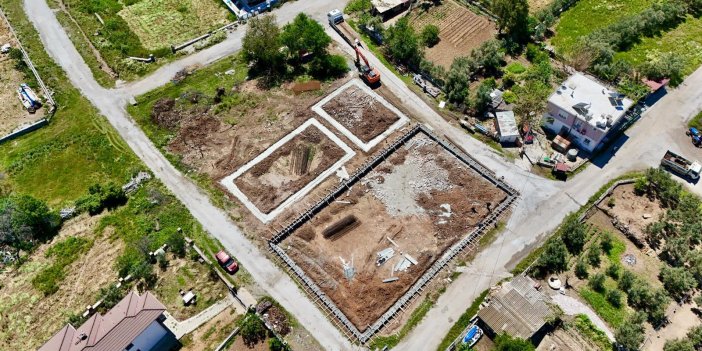 BOZBURUN’A YENİ SPOR SAHALARI YAPILIYOR