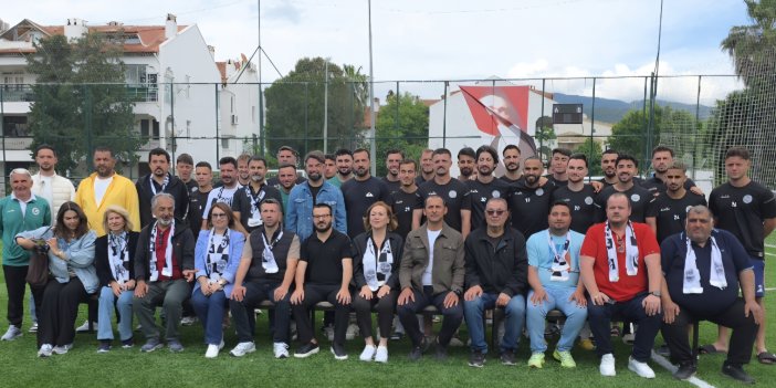 Marmaris Yat Marin FK’ye Kritik Maç Öncesi Pelin Özbozdağ’dan Moral Ziyareti