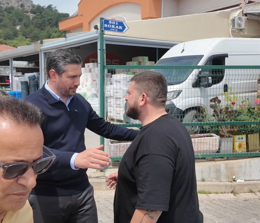 AK Parti Marmaris Teşkilatı Datça Yolu’nda Esnaf ve Vatandaşları Dinledi