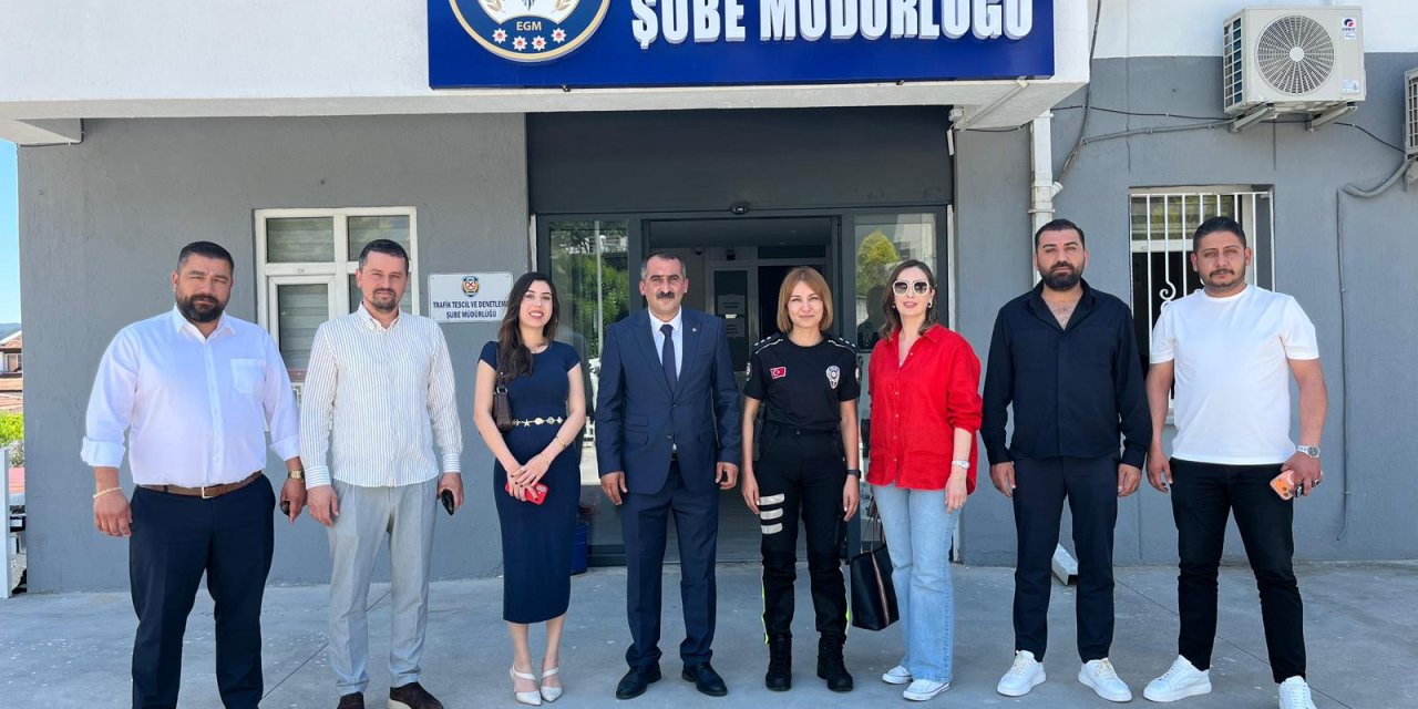 MHP İl Başkanı Oltulu, Bayram Mesaisindeki Trafik Personelini Ziyaret Etti