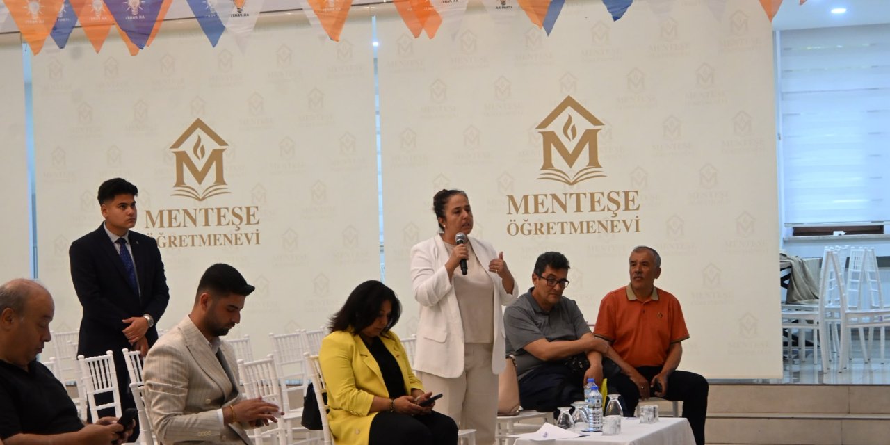 AK Parti Muğla’da Vefa Buluşması: Teşkilatın Hafızası Aynı Çatı Altında Buluştu