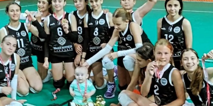 Marmaris Belediyesi FK U12 Voleybol Takımı Muğla Şampiyonu Oldu