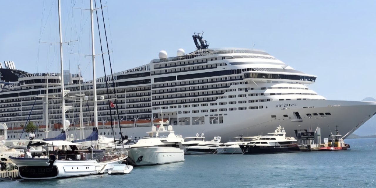 Marmaris Limanı'nda Kruvaziyer Hareketliliği Başlıyor