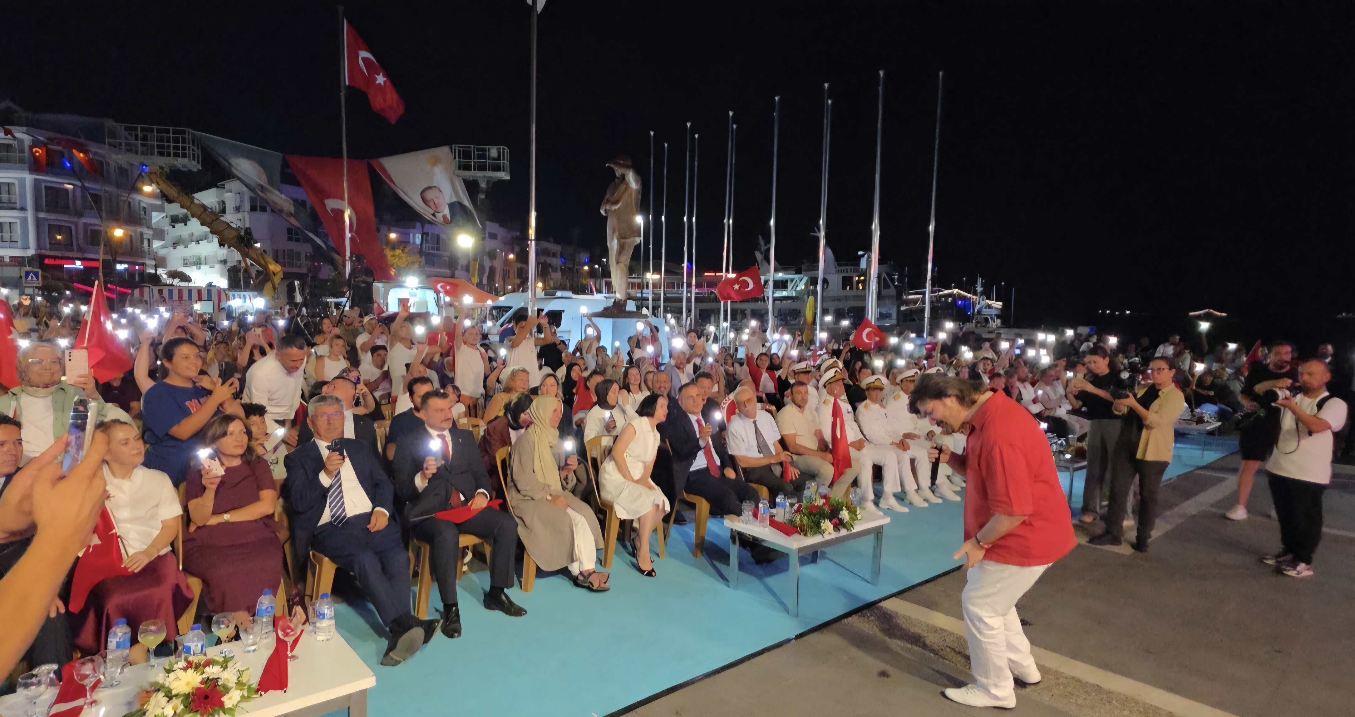 Marmaris 15 Temmuz Gecesi Bir Kez Daha Tek Yürek Oldu