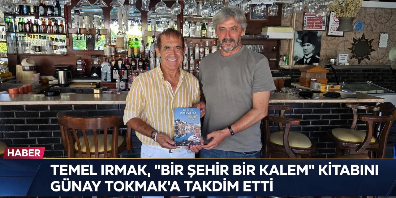 Temel Irmak, “Bir Şehir Bir Kalem” Kitabını Günay Tokmak’a Takdim Etti
