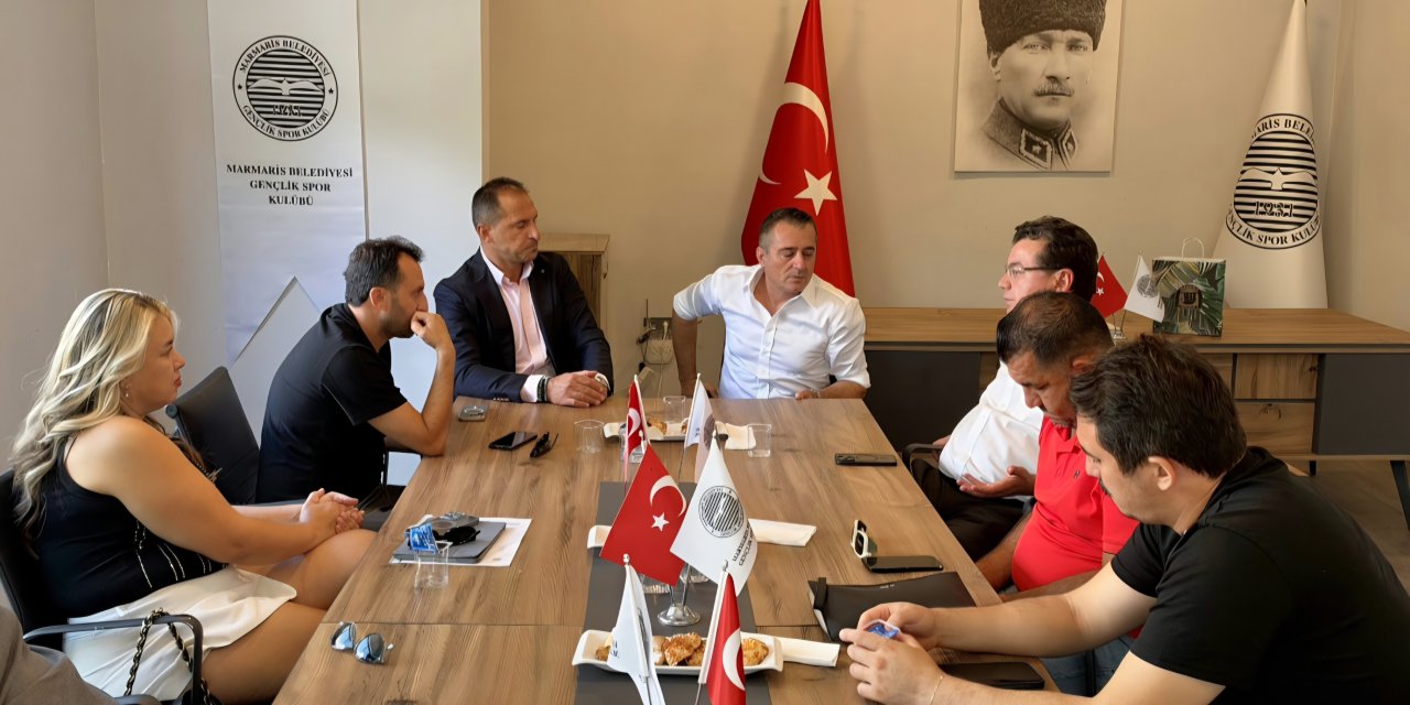 İdris Akgül, Marmaris Belediyesi Spor Kulübü Yönetimiyle Buluştu
