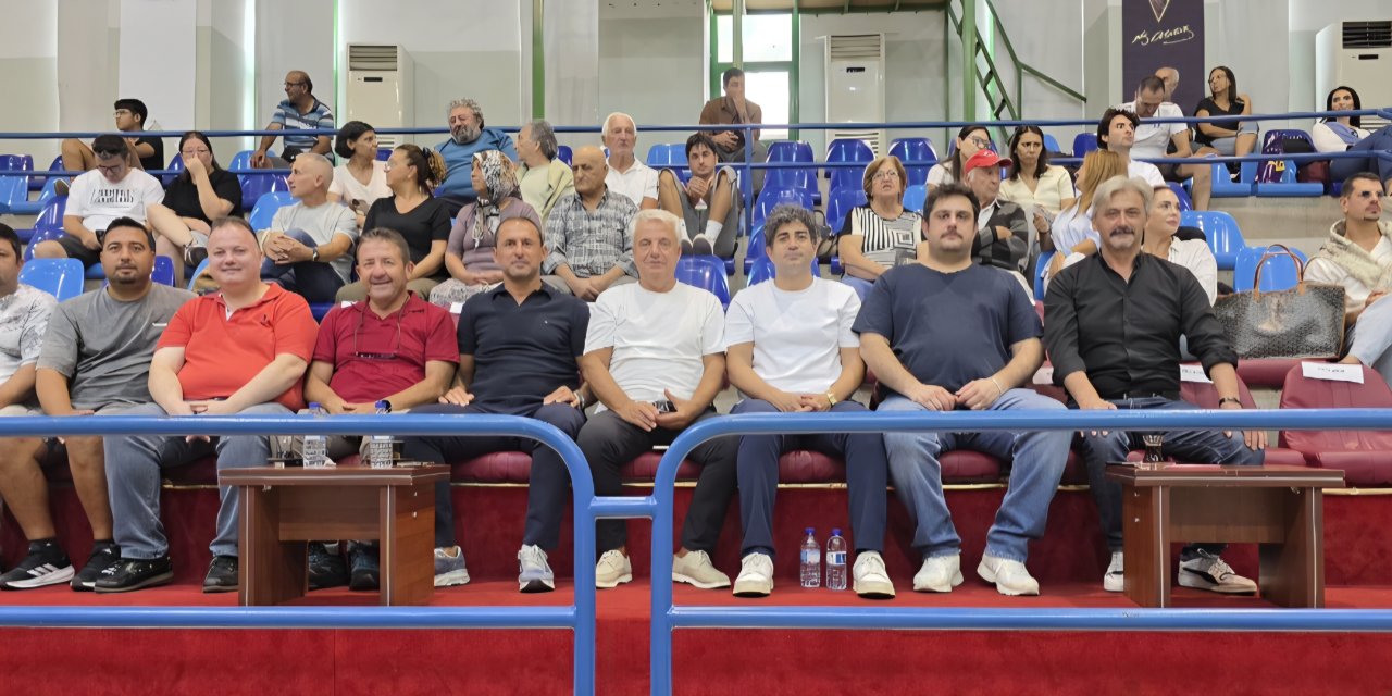 Marmaris’in Sultanları Akdeniz Bilgi Spor’u 3-0 Mağlup Etti