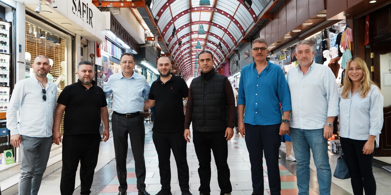 Mutlu Ayhan’dan Marmaris Çarşısı’na Ziyaret