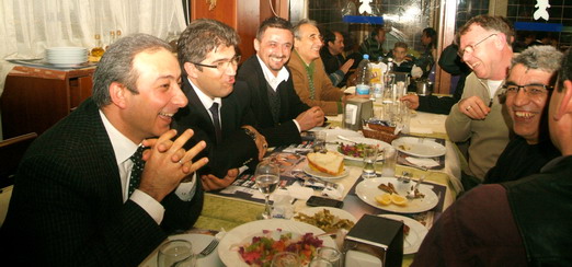 Temel IrmakKaradenizliler doğduğu yere hasretle, doğduğu yere sevgiyle bağlıdır.