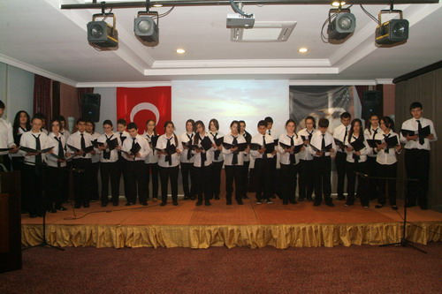 ÖZEL UFUK KOLOJİNDEN ÇANANKALE ŞEHİTLERİMİZE ANLAMLI KUTLAMA