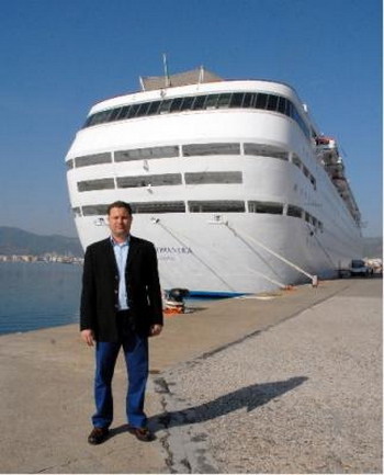 Yolcu Gemileri Rotasını Marmaris'e Çevirdiler