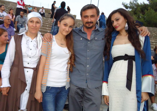 Irmak ailesinin mutlu günü